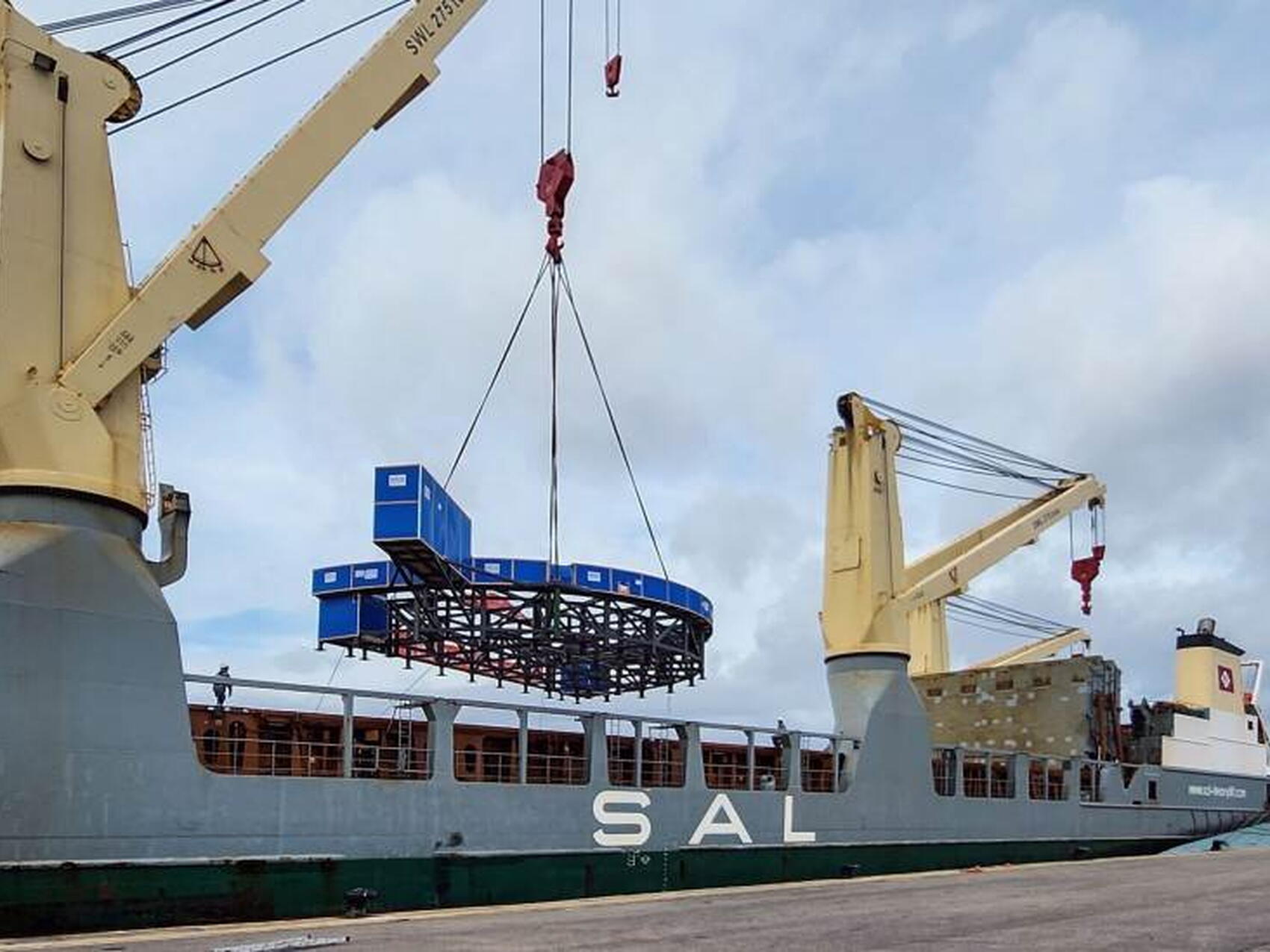 Large magnet feeder segment arrives from China